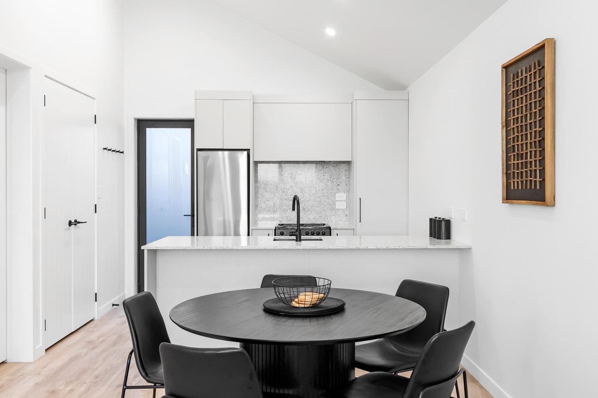 Absolute Lakefront House Таупо Экстерьер фото