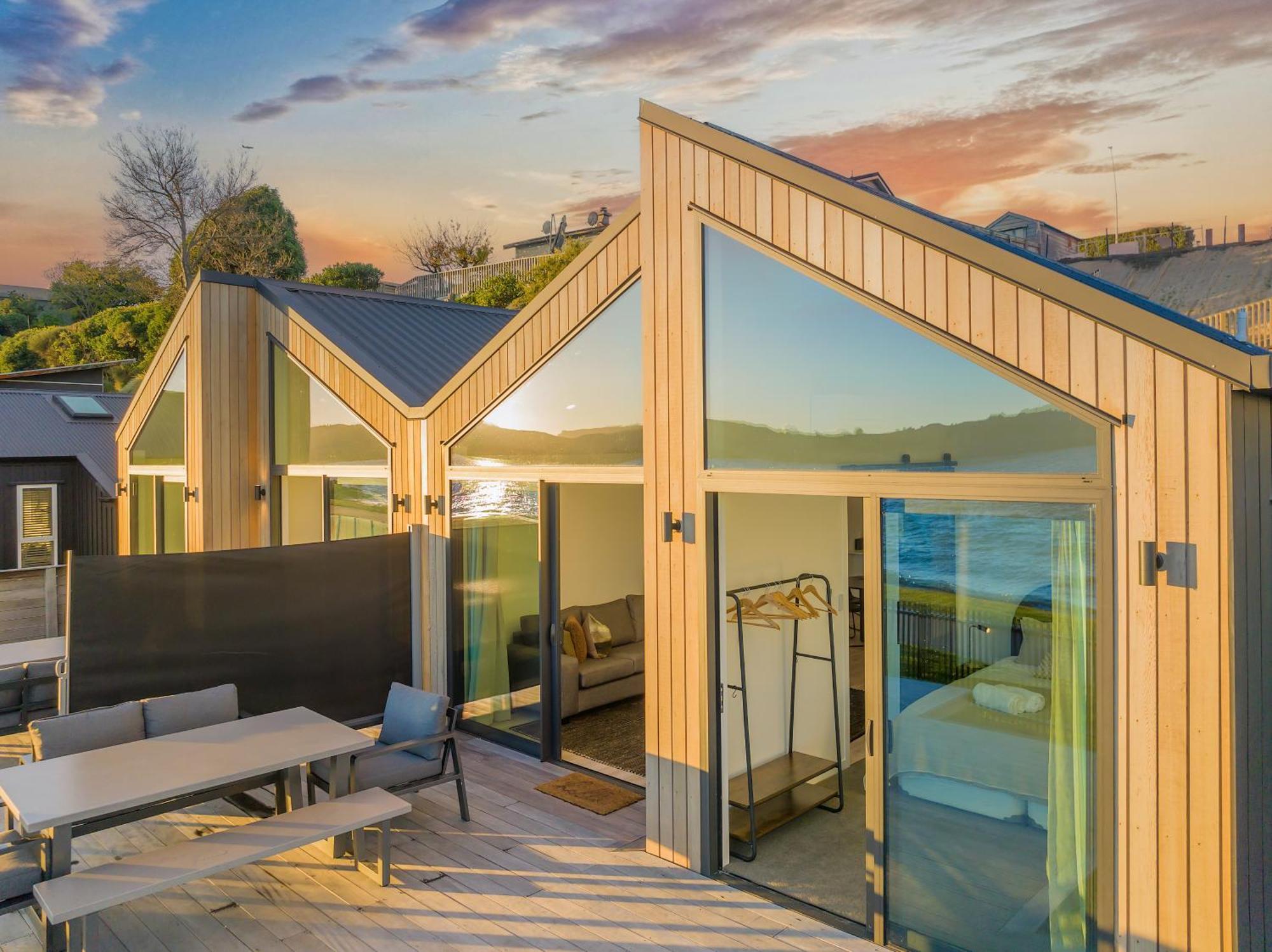 Absolute Lakefront House Таупо Экстерьер фото